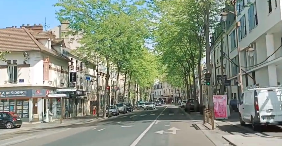 Mantes-la-Jolie Town